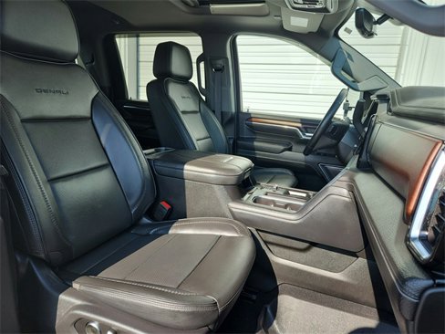 Used 2024 GMC Sierra 3500 Denali w/ Technology Package image 41