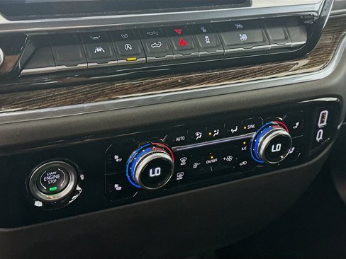 Used 2024 GMC Sierra 1500 Elevation image 23