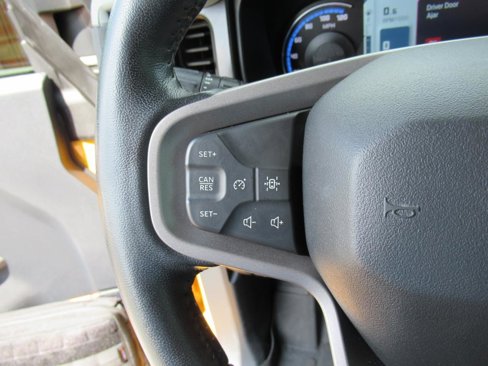 Used 2021 Ford Bronco Badlands image 19