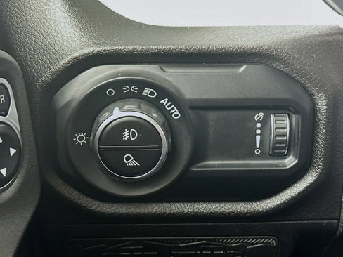 Used 2024 Jeep Gladiator Sport image 16