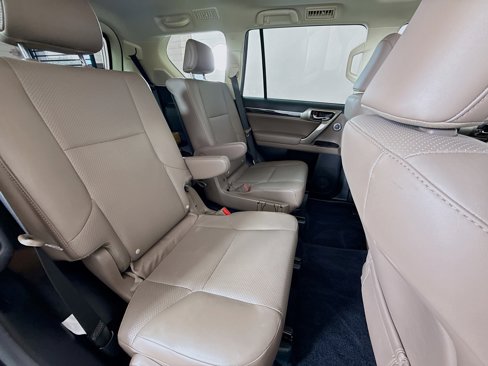 Certified 2021 Lexus GX 460 Luxury w/ Sport Design Package image 27