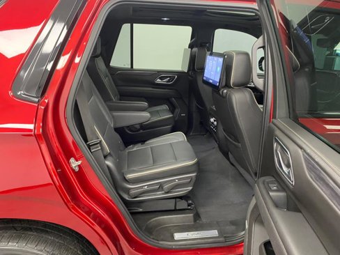 Used 2021 GMC Yukon SLT w/ SLT Premium Package image 39