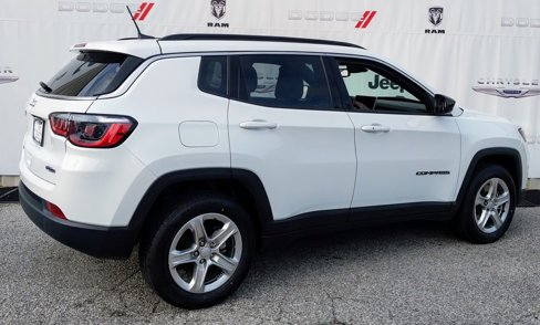 Certified 2024 Jeep Compass Latitude image 5