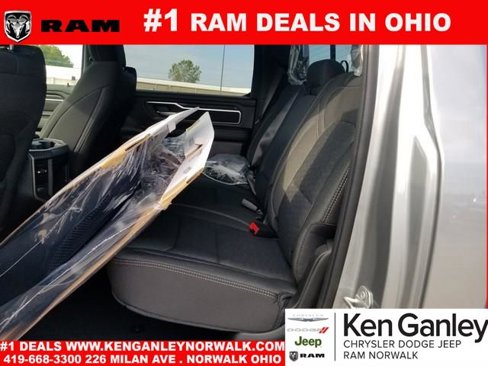 New 2026 RAM 1500 4x4 Crew Cab image 10