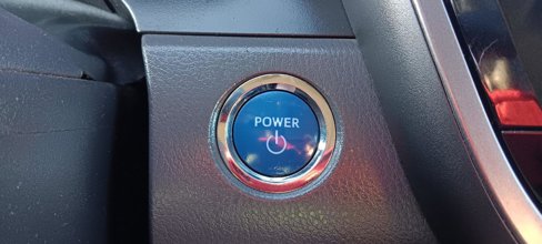 Used 2019 Toyota Camry LE image 11