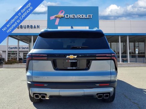 Used 2025 Chevrolet Traverse LT image 5