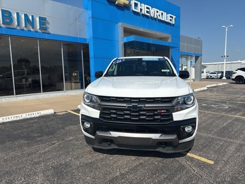 Certified 2022 Chevrolet Colorado Z71 w/ Safety Package image 2