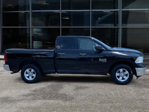 Used 2024 RAM 1500 Classic SLT image 4
