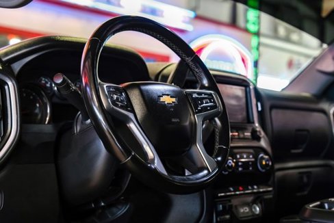 Used 2023 Chevrolet Silverado 3500 LT image 16