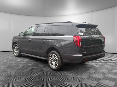 New 2025 Ford Expedition Max Active image 3