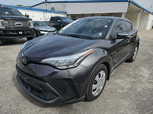 Used 2021 Toyota C-HR LE image 1