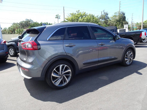 Used 2017 Kia Niro Touring w/ Advanced Technology Package image 5