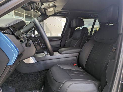 New 2025 Land Rover Range Rover Autobiography image 18