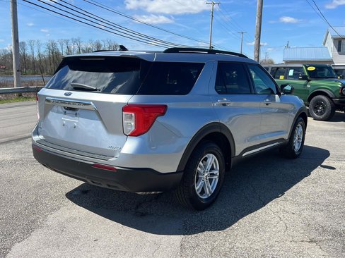 Used 2022 Ford Explorer XLT image 4