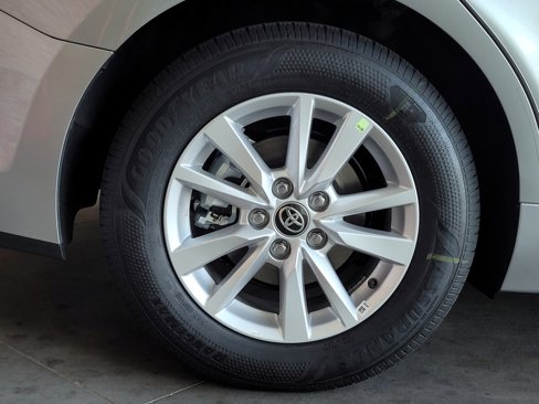 New 2026 Toyota Camry XLE image 4
