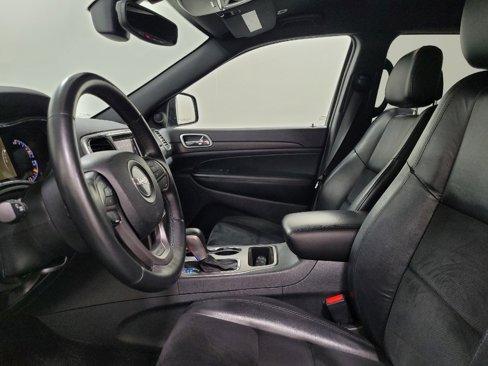 Used 2018 Jeep Grand Cherokee Altitude image 17