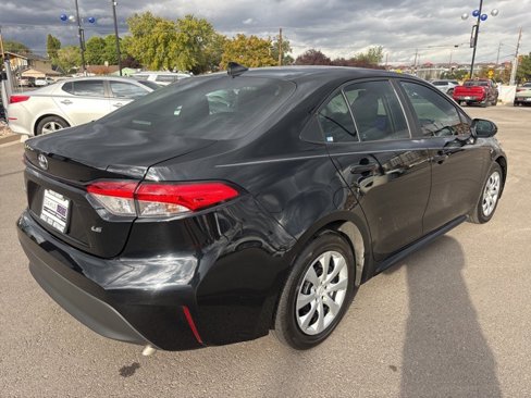 Used 2023 Toyota Corolla LE image 8