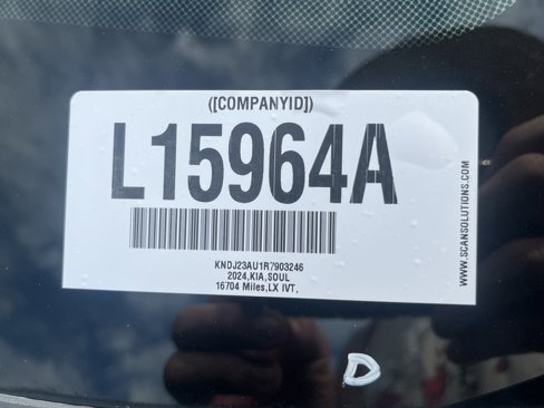 Used 2024 Kia Soul LX image 18