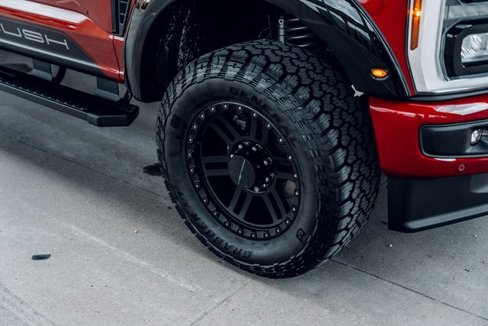 New 2025 Ford F250 Lariat w/ Lariat Ultimate Package image 8