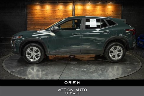 Used 2025 Chevrolet Trax LS image 1