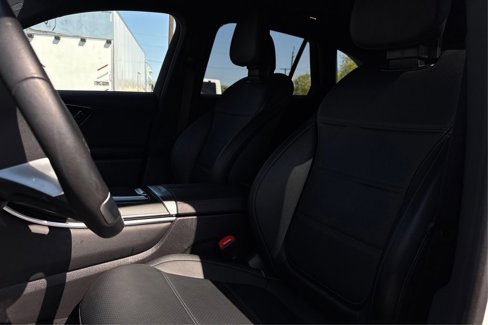 Used 2024 Mercedes-Benz GLC 300 4MATIC image 13