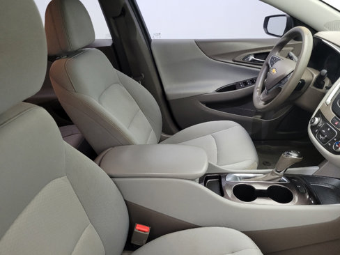 Used 2017 Chevrolet Malibu LS image 21
