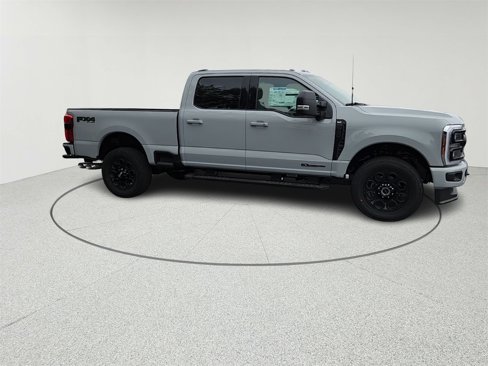 New 2025 Ford F350 XLT w/ Black Appearance Package image 2