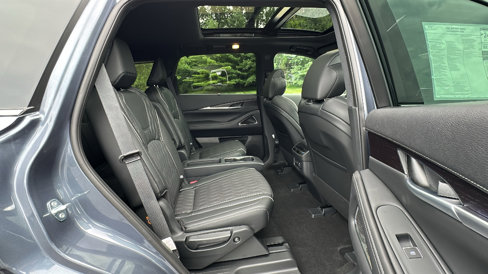 New 2026 INFINITI QX60 Autograph w/ Dark Cargo Package image 10
