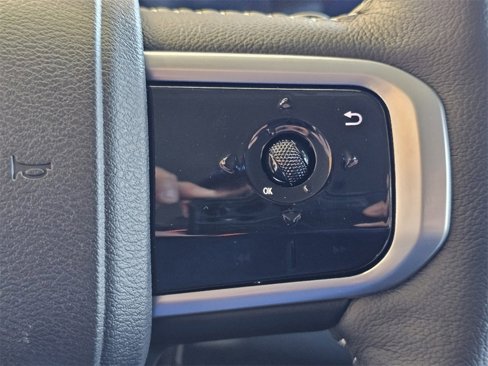 New 2025 Nissan Armada SV image 14