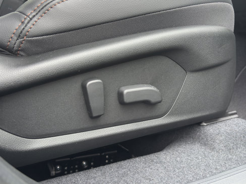 New 2025 Subaru Forester Touring image 31