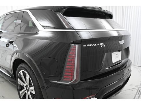 New 2026 Cadillac Escalade IQ Luxury 1 image 10