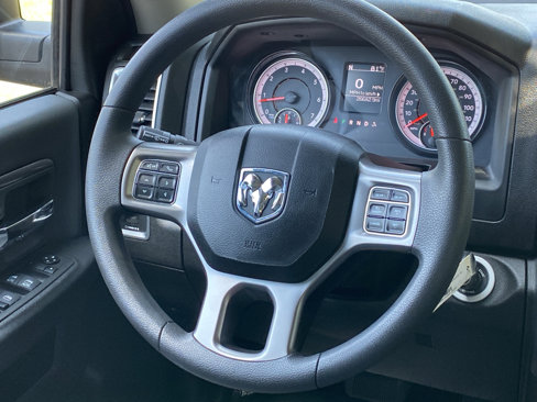 Used 2024 RAM 1500 Classic SLT image 14