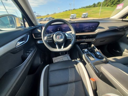 Used 2024 Buick Envision Sport Touring image 26
