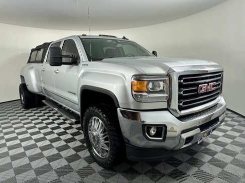 Used 2015 GMC Sierra 3500 SLT w/ Duramax Plus Package image 7