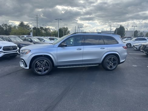 New 2026 Mercedes-Benz GLS 450 4MATIC image 1