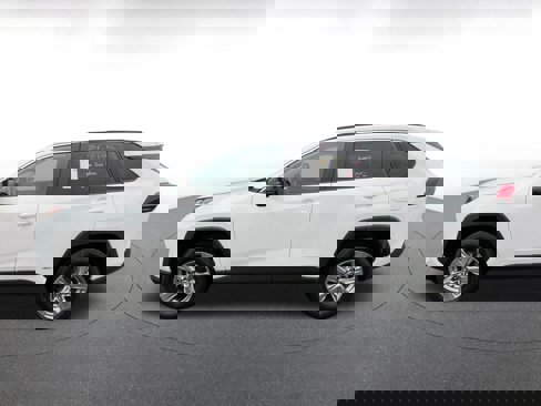 Used 2025 Toyota RAV4 LE image 4