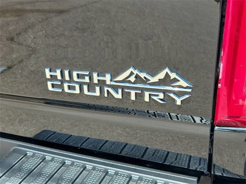 Used 2024 Chevrolet Silverado 3500 High Country image 25