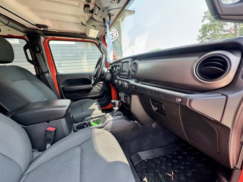 Used 2018 Jeep Wrangler Unlimited Sport S image 20