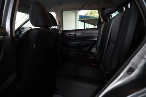 Used 2020 Nissan Rogue S image 14