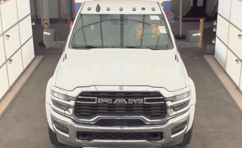 Used 2025 RAM 5500 4x4 Regular Cab image 2
