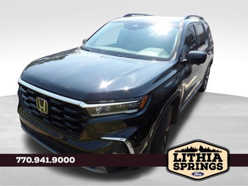 Used 2025 Honda Pilot Touring image 3
