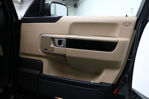 Used 2010 Land Rover Range Rover HSE LUX image 43
