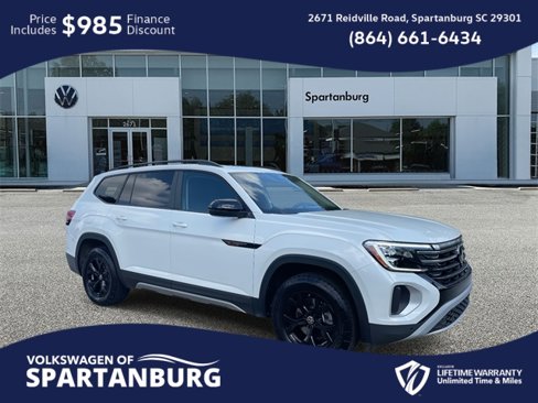 Used 2024 Volkswagen Atlas Peak Edition SEL image 1