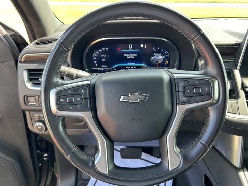 Used 2022 Chevrolet Suburban Z71 image 22