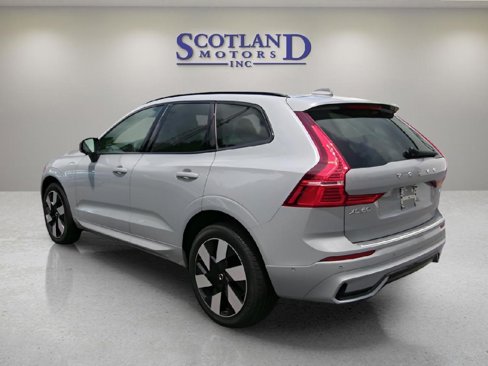 Used 2025 Volvo XC60 T8 Plus w/ Protection Package Premier image 8