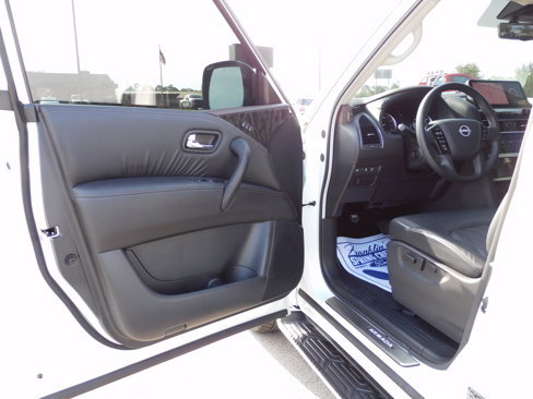 Used 2024 Nissan Armada Platinum image 12