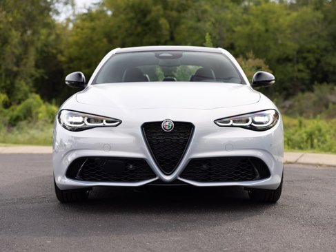New 2025 Alfa Romeo Giulia AWD image 12
