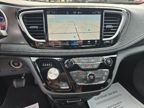 New 2026 Chrysler Pacifica Select image 15