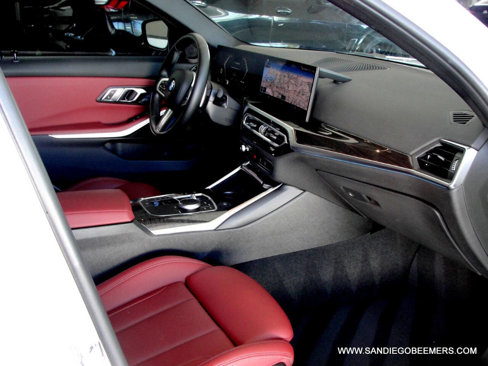 Used 2023 BMW 330i Sedan w/ M Sport Package image 41