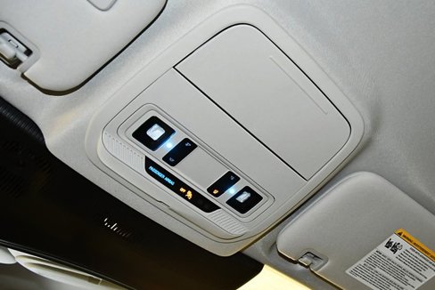 Used 2025 Ford Explorer Active w/ Active Comfort Package image 27